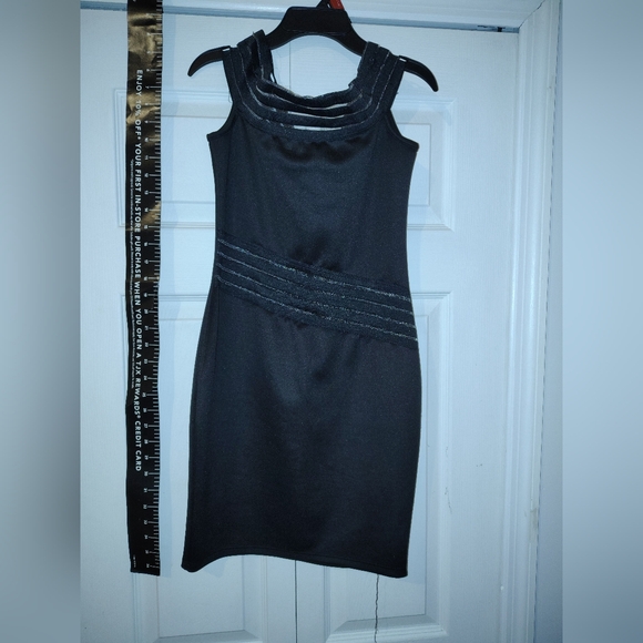 Manito Dresses & Skirts - Elegant Black Sleeveless Dress 3 Striped Front Glossy Manito Mini Dress 👗